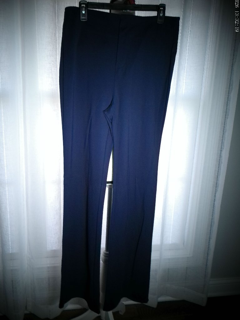 Halara Nwot Elastic Waist Pull-On Rear Pockets Navy Flare Yoga Pants Xlt